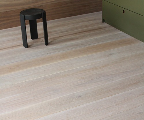Solid Oak hardwood Flooring