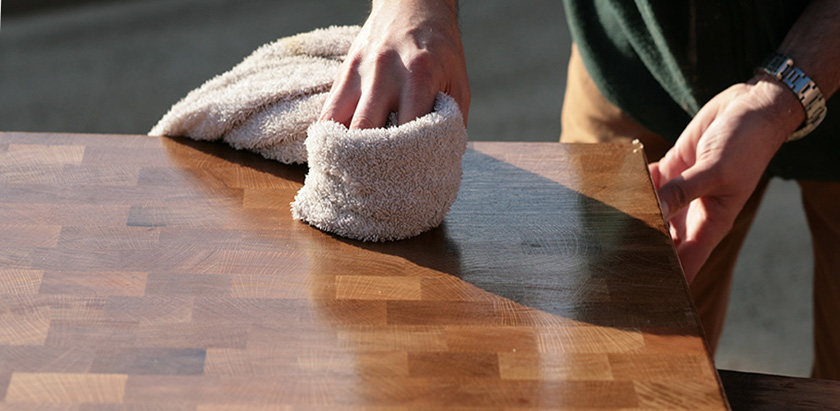 oiling wooden worktops